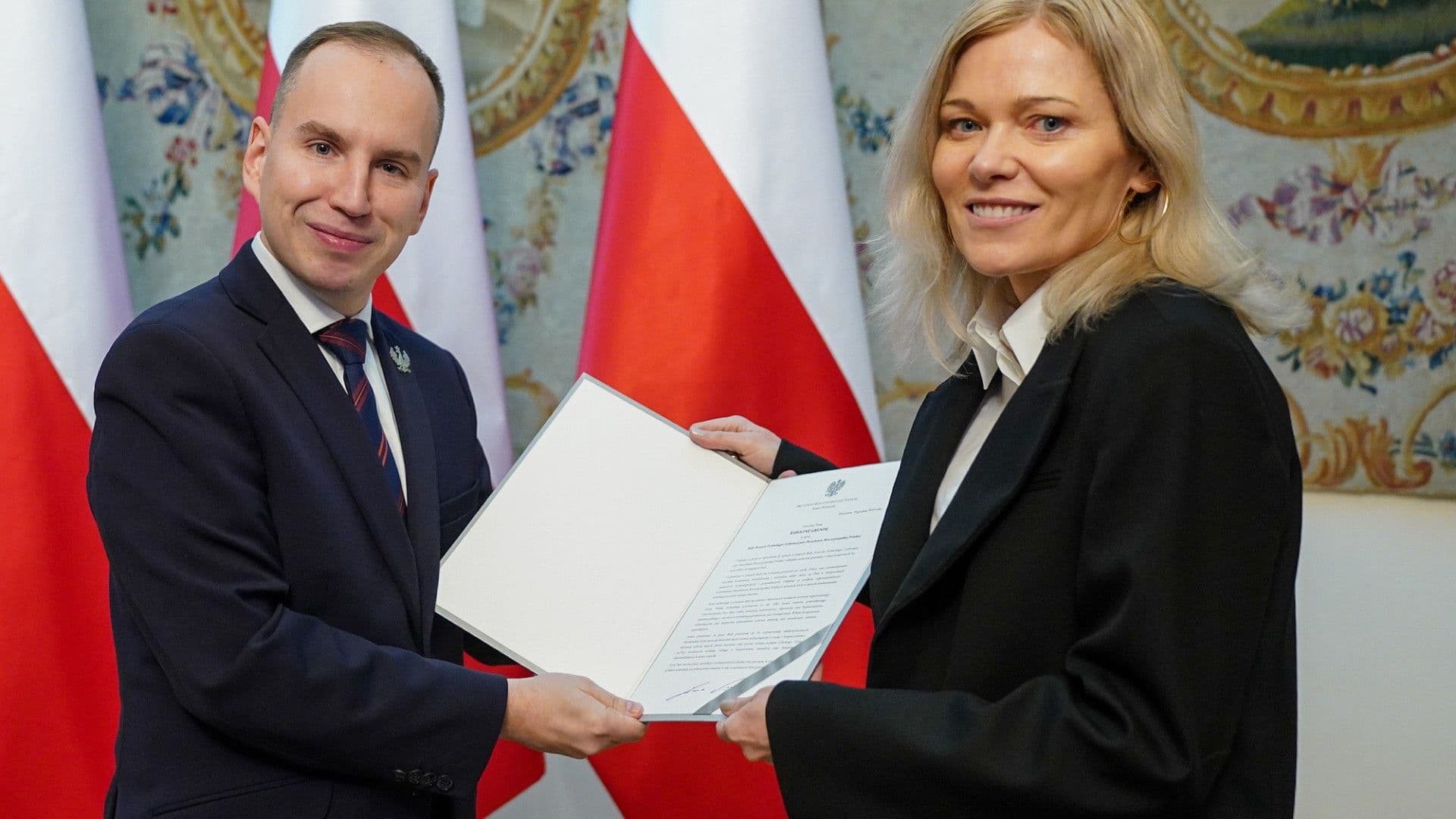 Polonya, NATO Yapay Zeka Merkezi'ne Ev Sahipliği Yapmak İçin Mücadele Etmeli