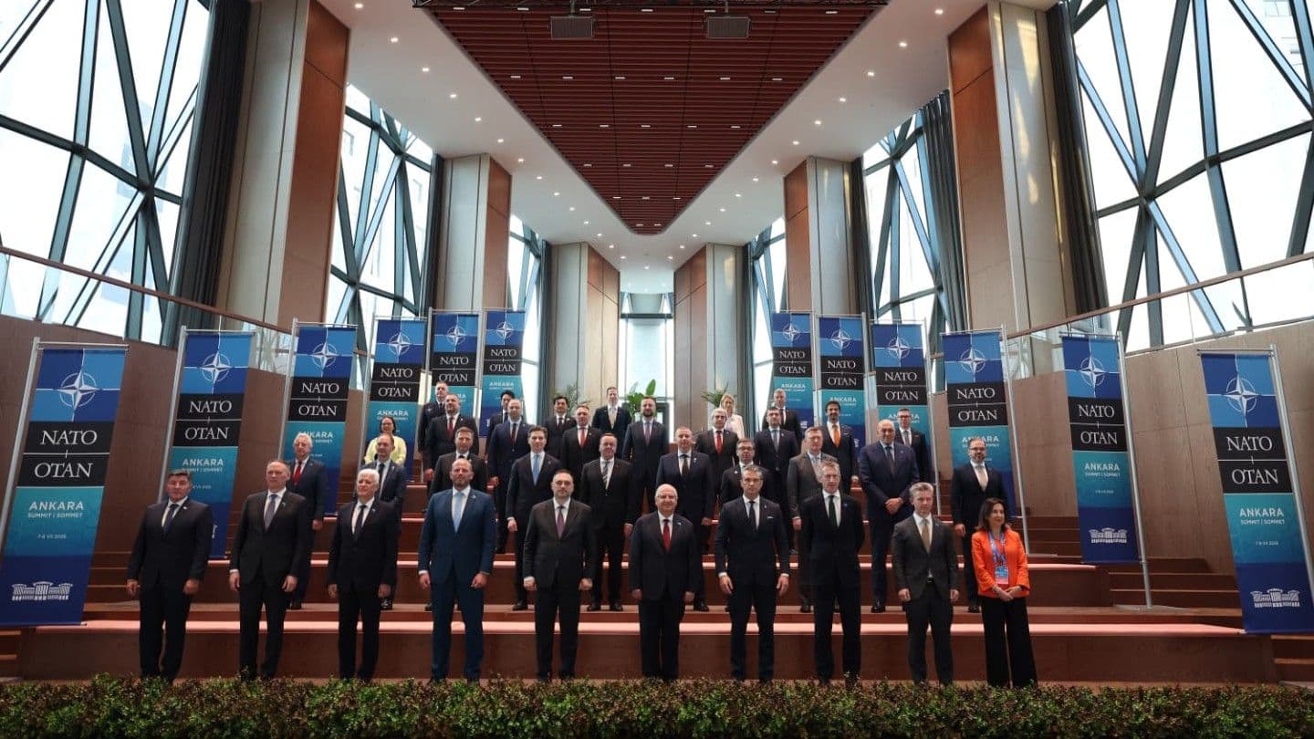 NATO Zirvesi: 50 Milyar Dolarlık Savunma Anlaşmaları