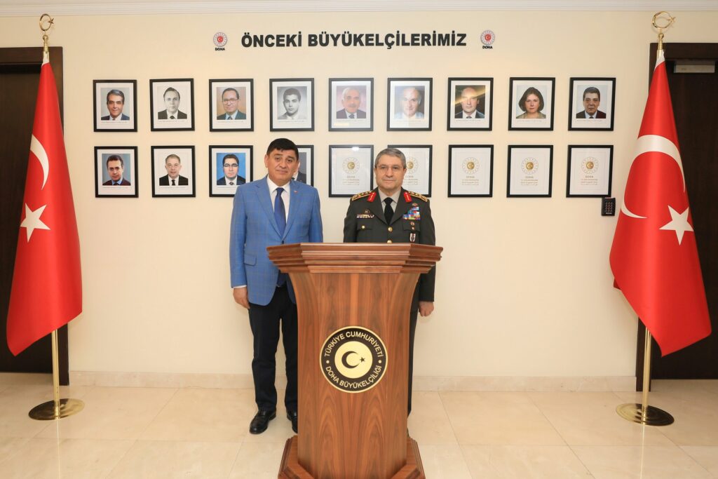 Genelkurmay Başkanı Orgeneral Selçuk Bayraktaroğlu, Resmî Ziyaret Kapsamında Katar’ın Başkenti Doha’ya Gitti