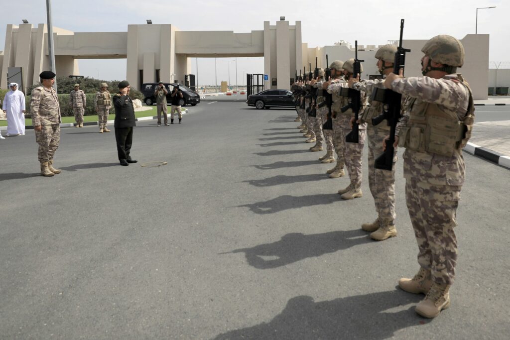 Genelkurmay Başkanı Orgeneral Selçuk Bayraktaroğlu, Resmî Ziyaret Kapsamında Katar’ın Başkenti Doha’ya Gitti