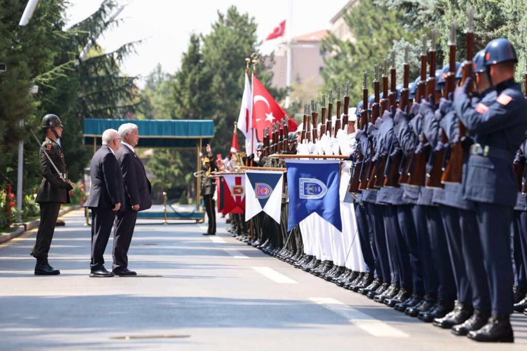 “Japon Dostlarımızla Özellikle Savunma Sanayiinde ve Askerî İlişkilerimizde Daha Fazla Gelişim için Elimizden Gelen Gayreti Göstermeye Hazırız”