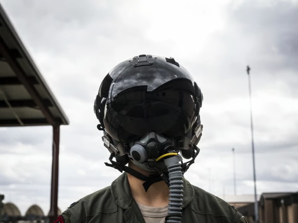 Pentagon, Savaş Pilotlarına 333 Milyon Dolarlık Kask Sistemleri Sözleşmesi İmzaladı