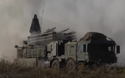 Rusya, Belarus yapımı şasili Pantsir hava savunma sistemini sergiledi