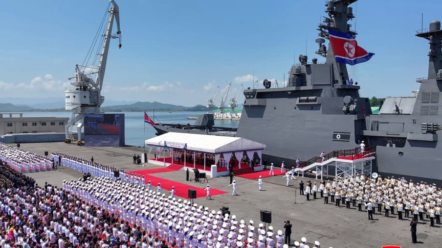 Kuzey Kore, 5 bin tonluk “Choe Hyon” destroyerini hizmete aldı
