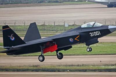 Pakistan, Çin’in FC-31 stealth savaş uçaklarını envantere