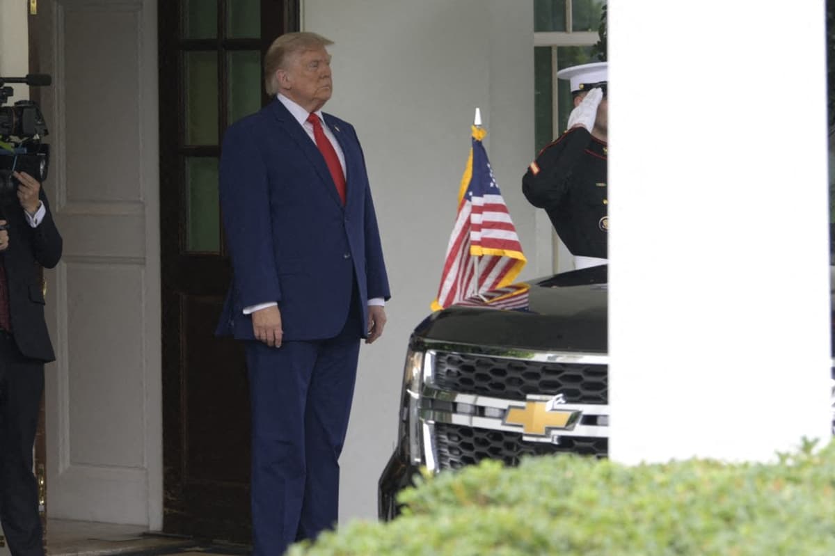 Trump Suudi Arabistan'a İsrail Bağlantılı Nükleer Anlaşma Koydu