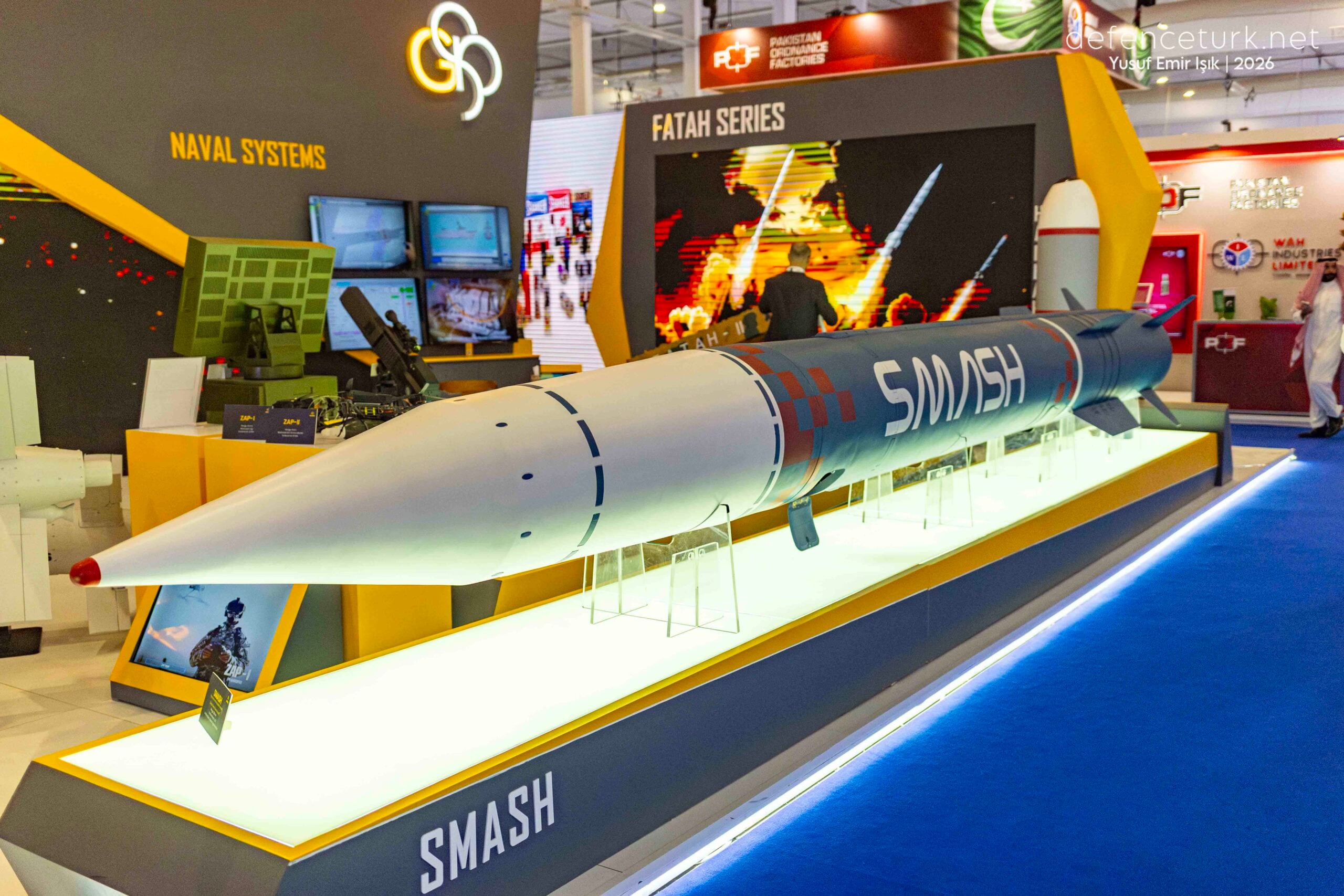 Pakistan’ın gemisavar balistik füzesi test edildi