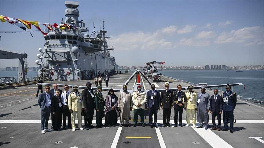 SAHA 2026’da yabancı ülkelerin üst düzey yetkilileri TCG Anadolu’yu ziyaret etti