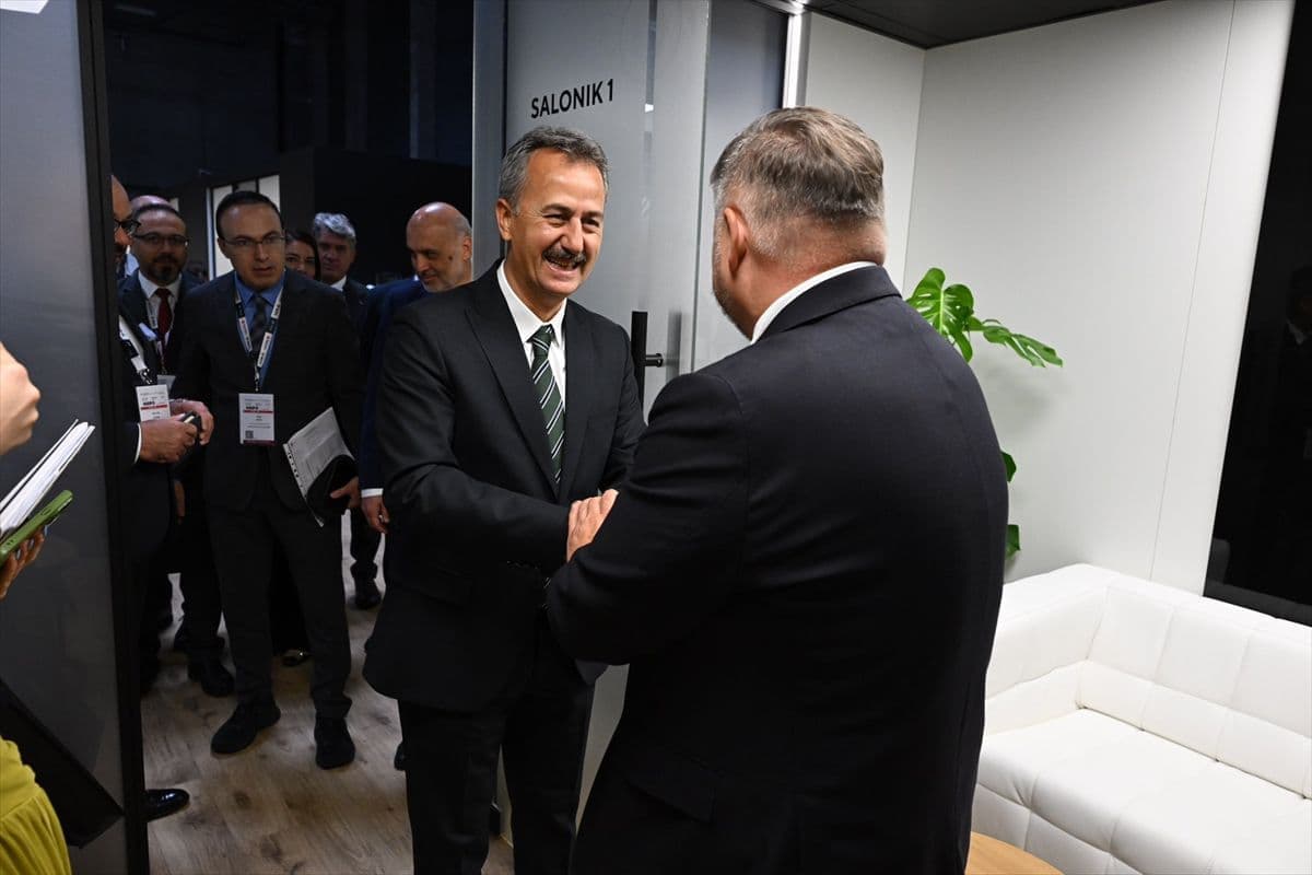 Savunma Sanayii Başkanı Görgün, MSPO 2026'da İngiltere ve Polonyalı yetkililerle görüştü
