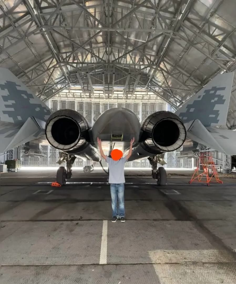 Su-57'nin Yeni Silah Konfigürasyonu: İHA ve Füze Savunma Görevine İşaret Ediyor